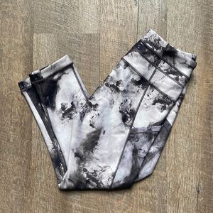3/$30 | Gray & Black Smoke Leggings with Mesh
